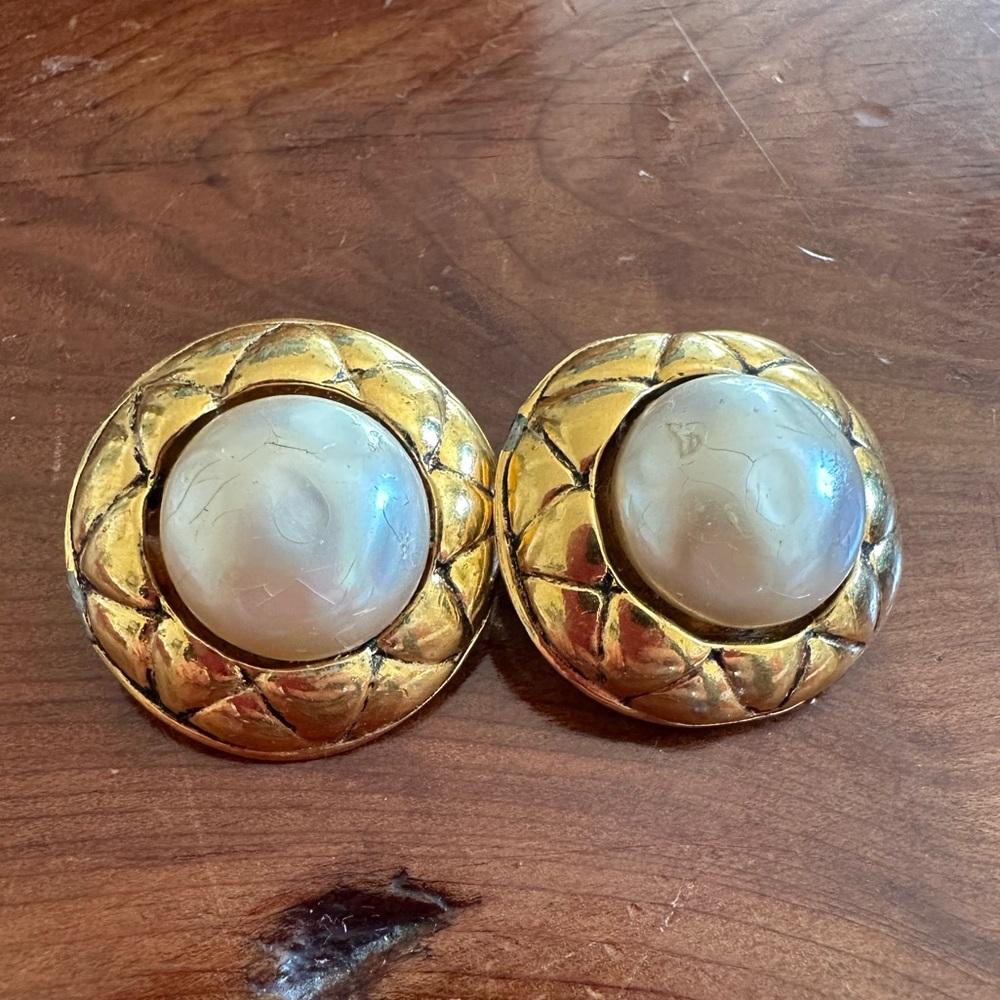 Vintage Chanel Pearl and Gold Clip-On Earrings